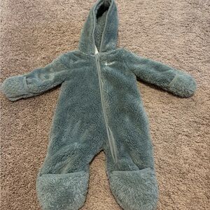 Nike 3M Sherpa onesie